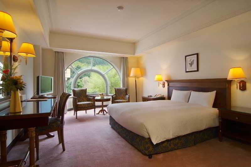 Le Midi Hotel Chitou Лугу Экстерьер фото