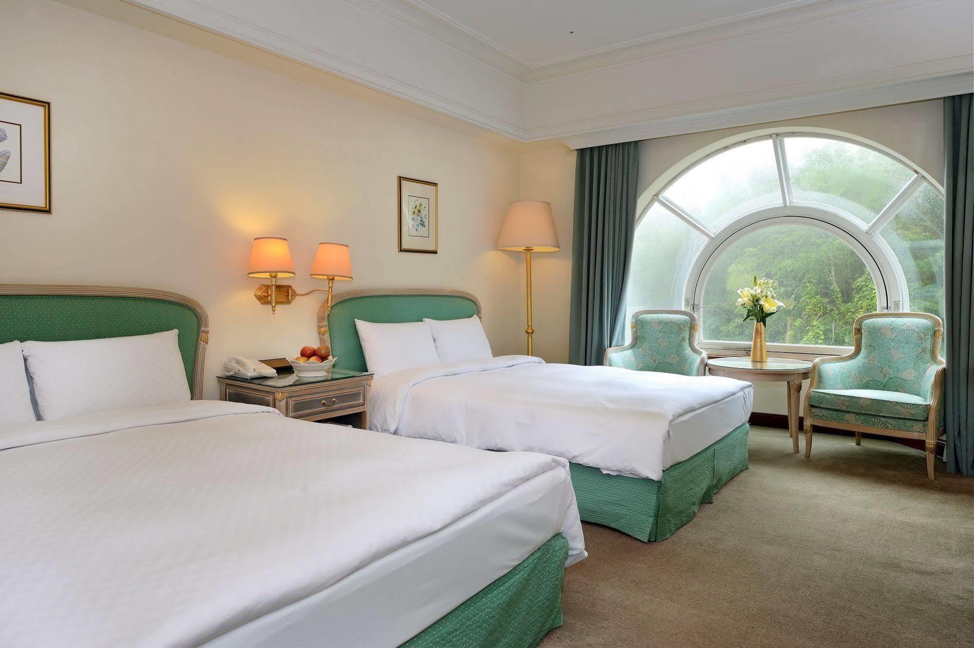 Le Midi Hotel Chitou Лугу Экстерьер фото